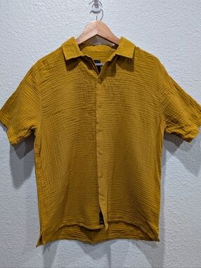 RSQ Mens Button Up Shirt Small Mustard Gauze Cotton Coastal Casual